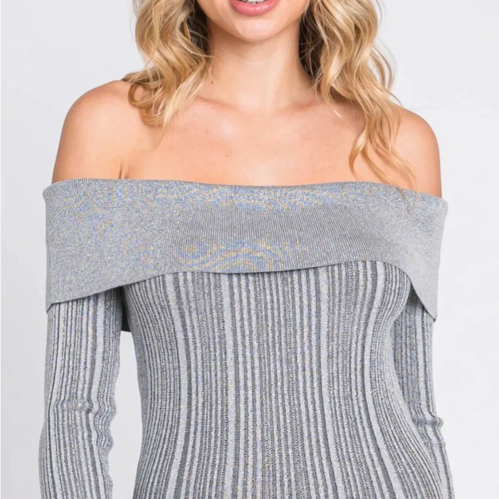 Le Lis Gray Off-Shoulder Long Sleeve Dress